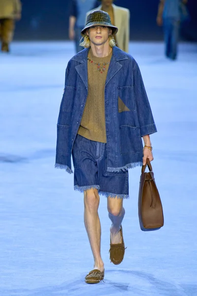 Look 6